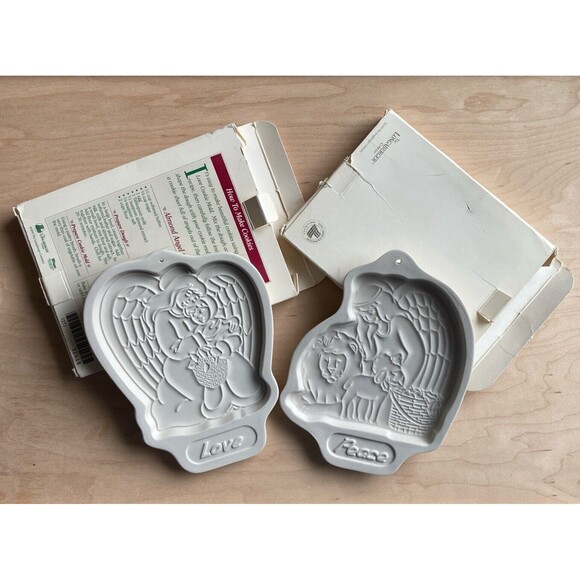 Longaberger Pottery Angel Cookie Mold 1993 1995 Series Peace with boxes - Picture 7 of 15